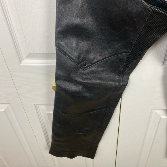 Harley Davidson Chaps Women XS Black Leather Riding Genuine Flared Leg Snap Away - Picture 4 of 9